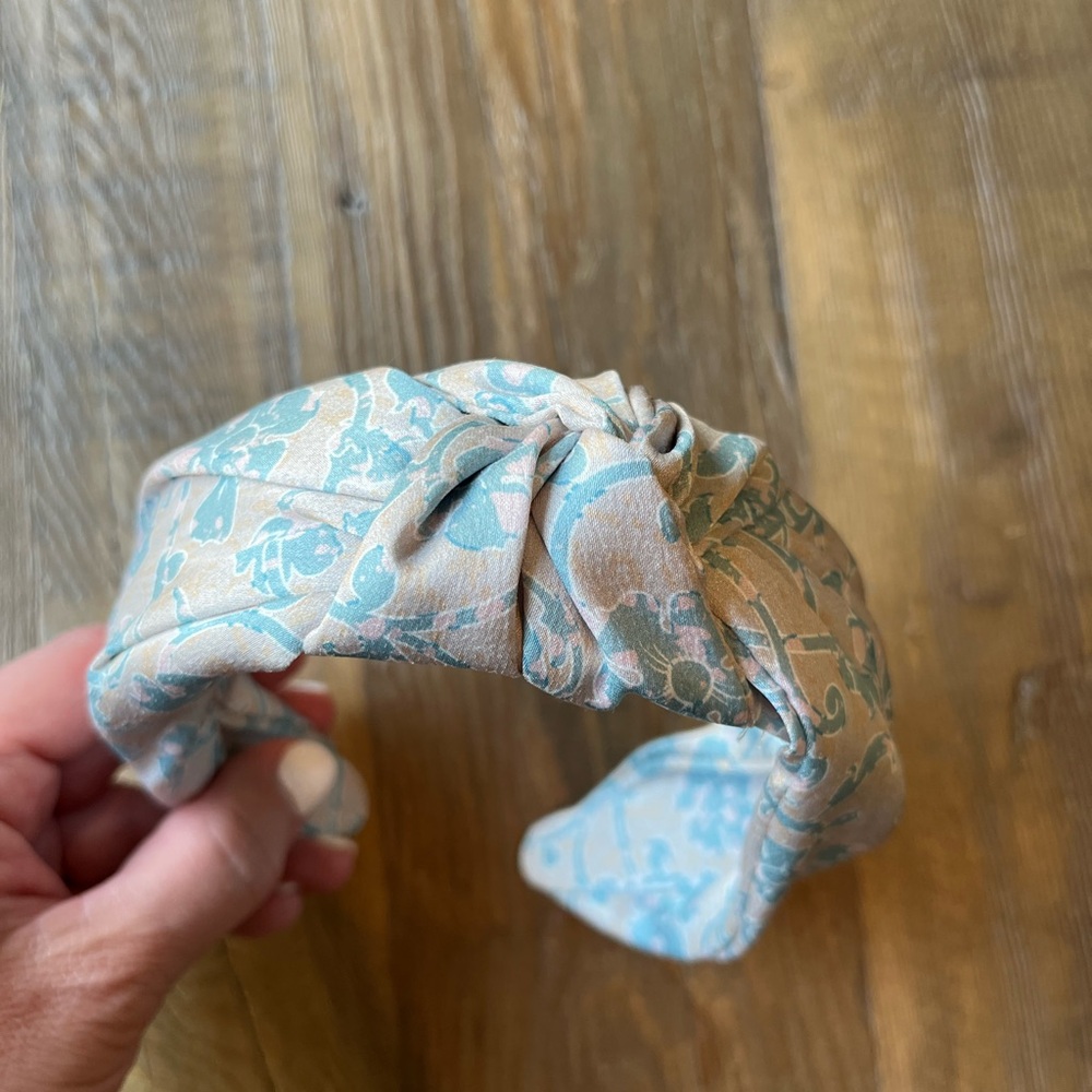 Anthropologie Blue and Beige Floral Headband